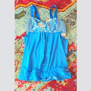 Lululemon “Rest Less” Blue Tank Top w built in bra Size 8